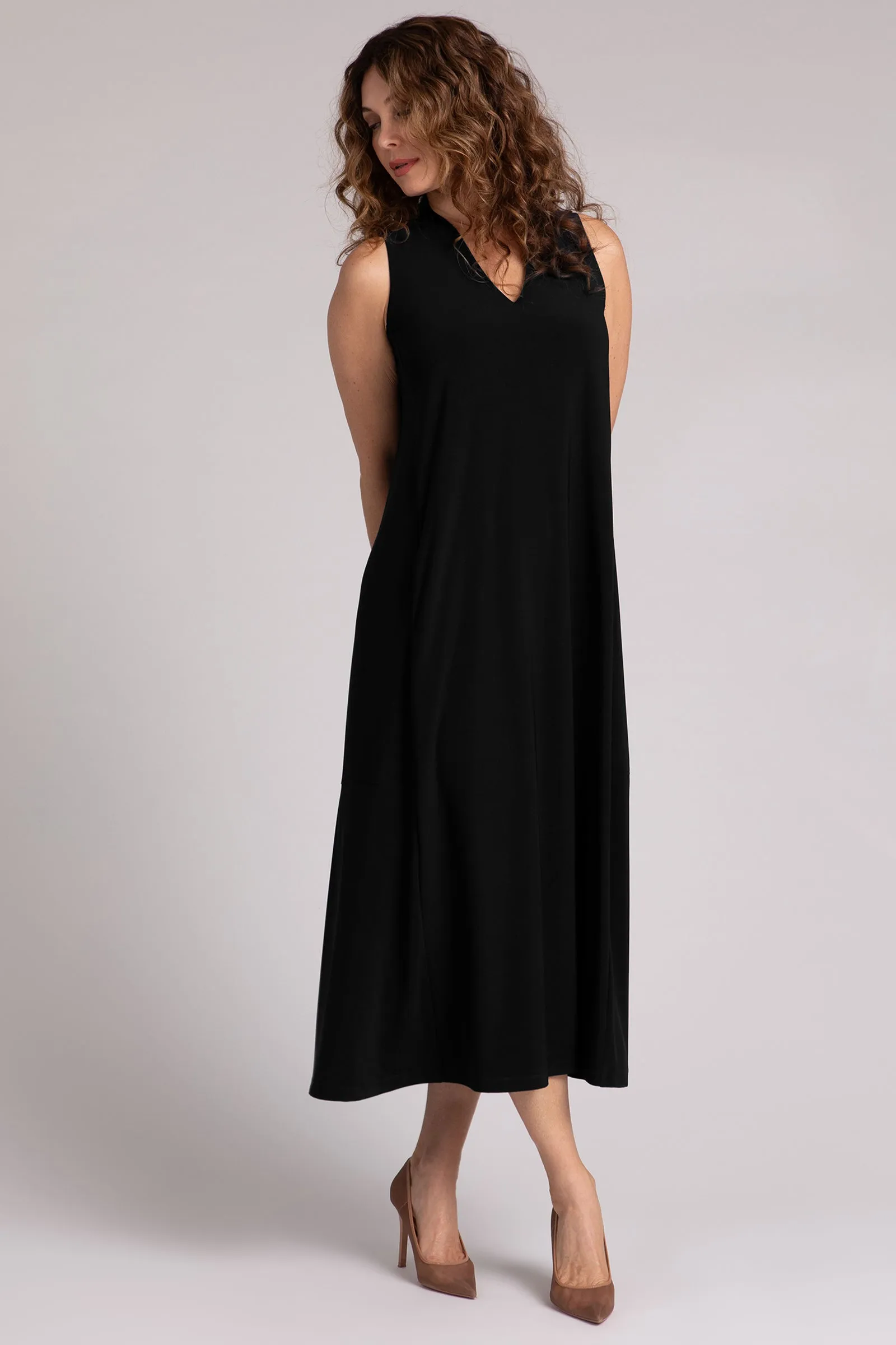 Sleeveless Deep V Maxi Dress | Black