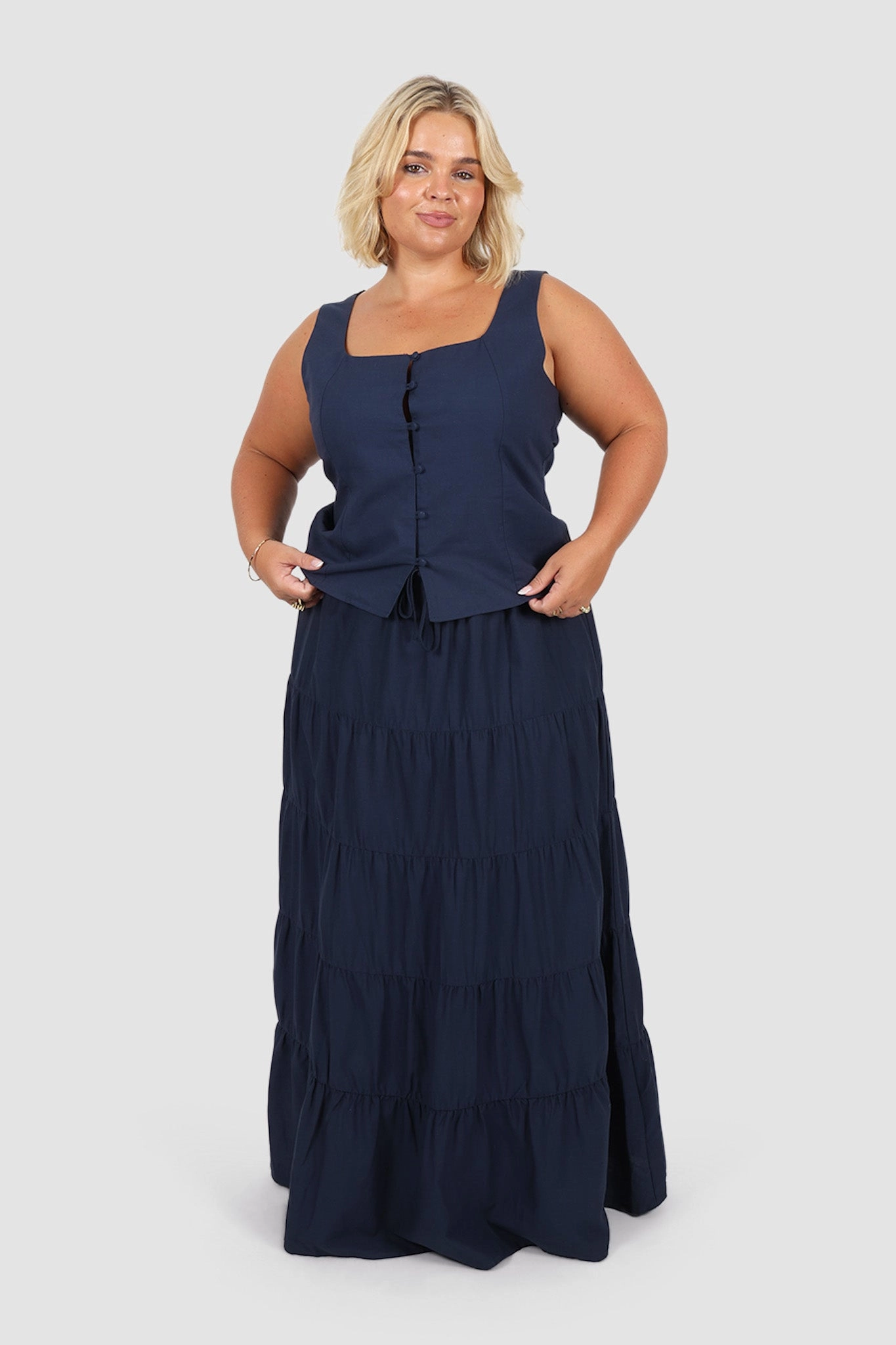 ZYLA TIERED MAXI SKIRT NAVY